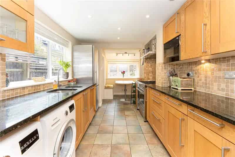 4 Bedroom House West Putney Family Home
