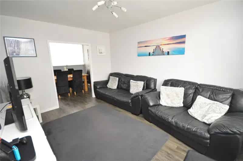 3 Bedroom End Terrace House for Sale