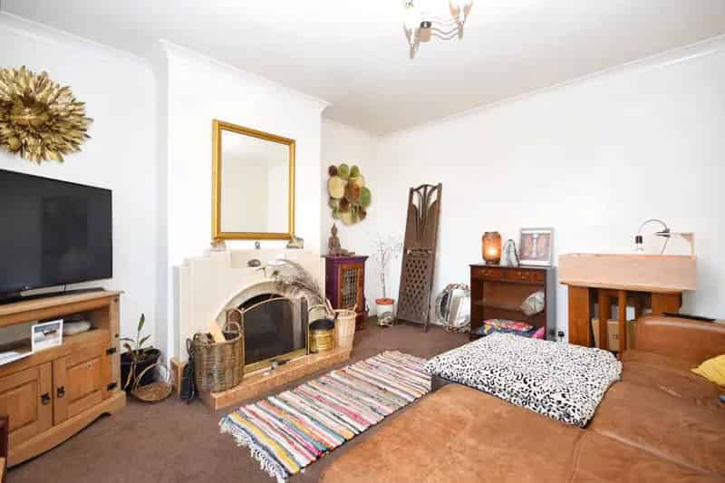 House For Sale , 58, Canal Lane, Wakefield, England