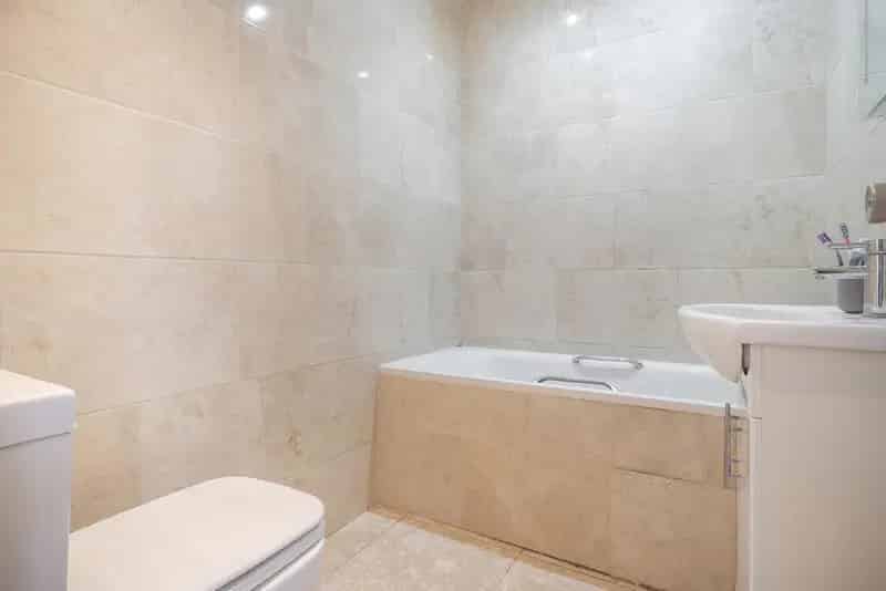 2 Bed Flat Forest Hill 16ft Reception Open Plan Kitchen