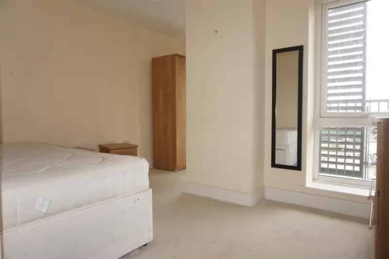 1 Bedroom Apartment Liverpool City Centre July 14 2025