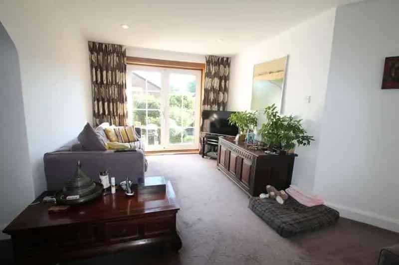 2 Bedroom Flat for Sale in New Barnet