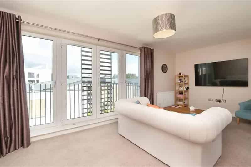 2 Bed Flat Edinburgh Fettes Panoramic Views Secure Parking