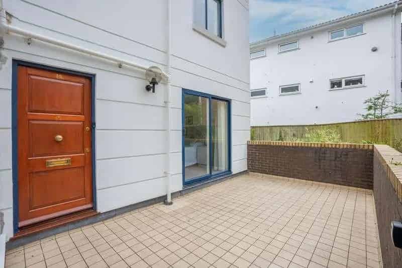 2 Bed Flat for Sale Sandbanks Waterside Prestigious Address