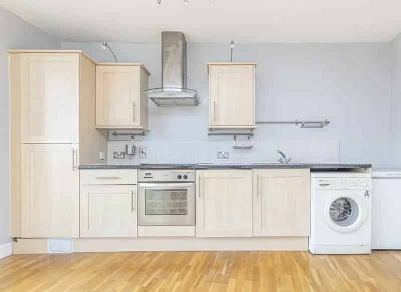 Spacious 1 Bed Apartment near Twickenham Station