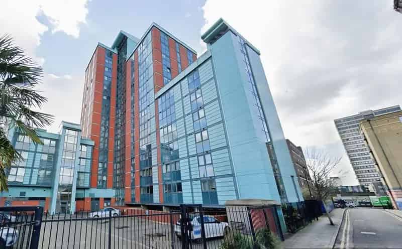 1 Bedroom Flat for Sale near All Saints DLR Station