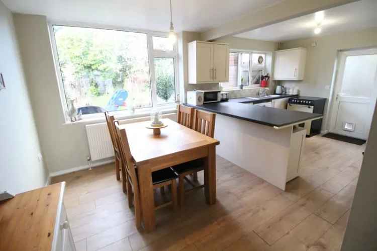 3 Bedroom Semi Detached House for Sale Bedworth Warwickshire