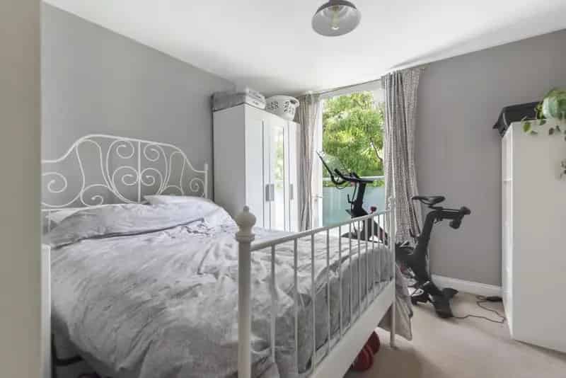 Two Bedroom Apartment near Clapham Junction Station