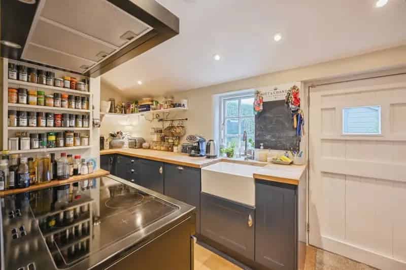 Grade II Listed Cottage in Shirley Near Ashbourne