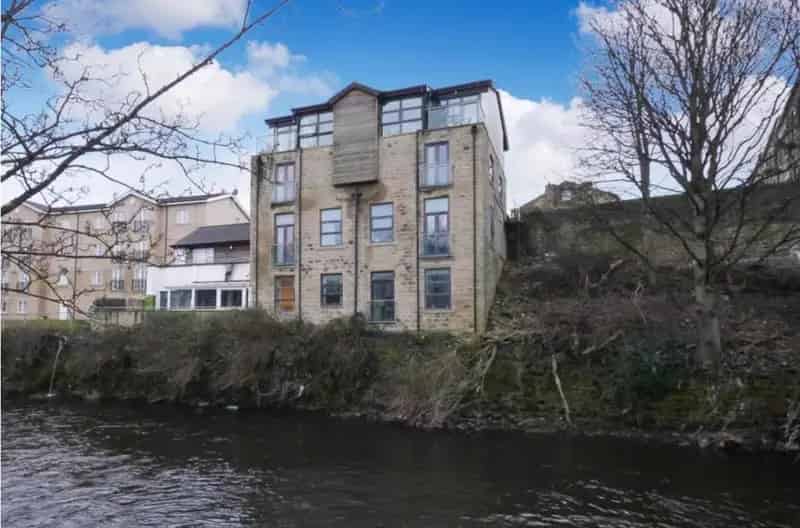 2 Bedroom Apartment to Rent
