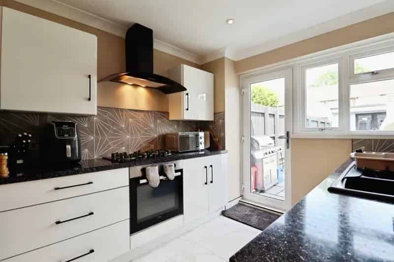 3 Bedroom End Terrace House Llanrumney