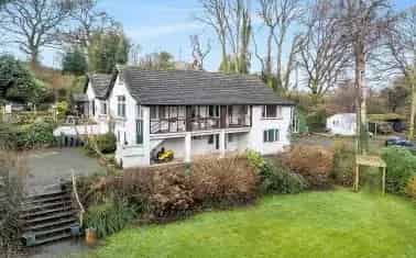 7-Bedroom Devon Country House with Stables and Studio