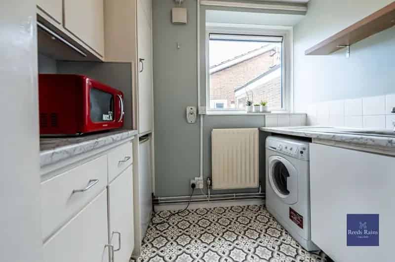 Studio Flat to Rent Near St John's Wood Station London NW8