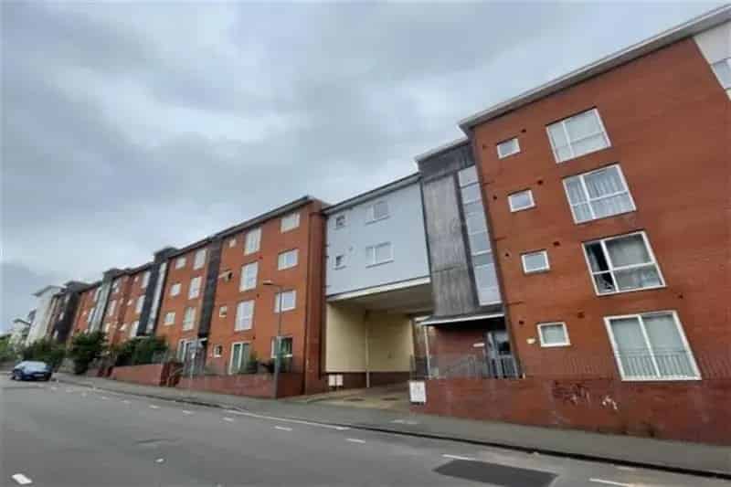 2 Bedroom Flat to Rent