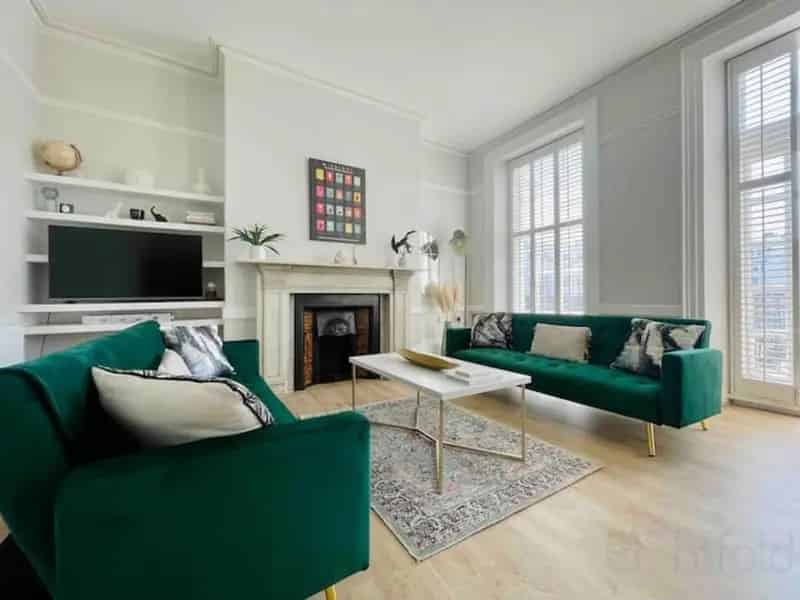 2 Bedroom Flat to Rent in Brighton's Old Steine