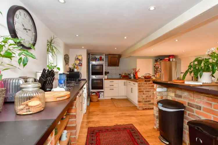 Detached House for sale with 5 bedrooms, Chitty Lane, Chislet