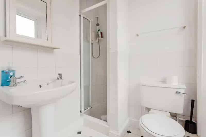 247 sq ft Studio Flat for Sale Hammersmith Fulham