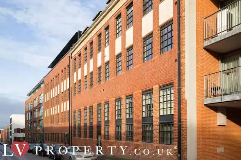 2 Bedroom Penthouse Apartment for Rent in Birmingham Jewellery Quarter