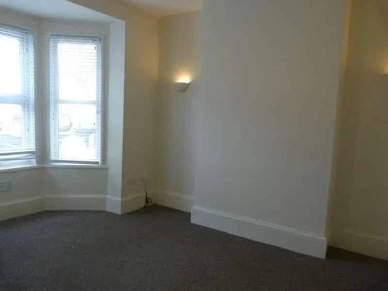 4 Bed Upper Maisonette for Sale