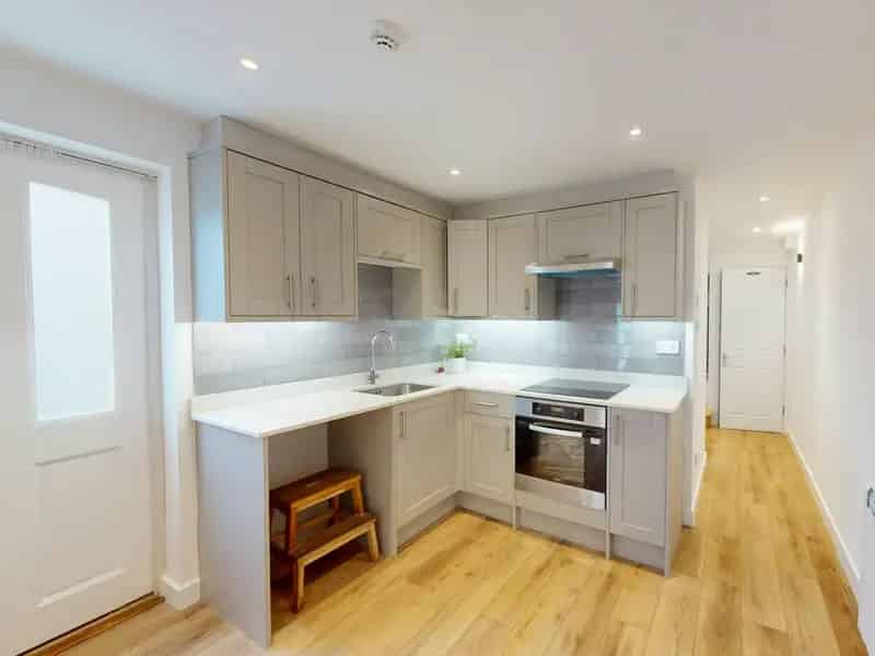 Newly Renovated 1-Bed Ground Floor Property Portland Road