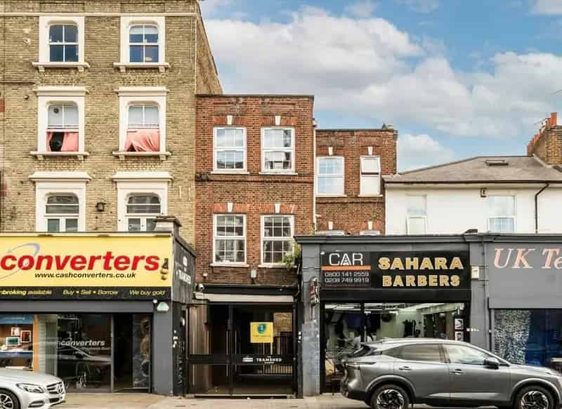 Shepherds Bush 3-Bedroom Apartment High Yield Investment