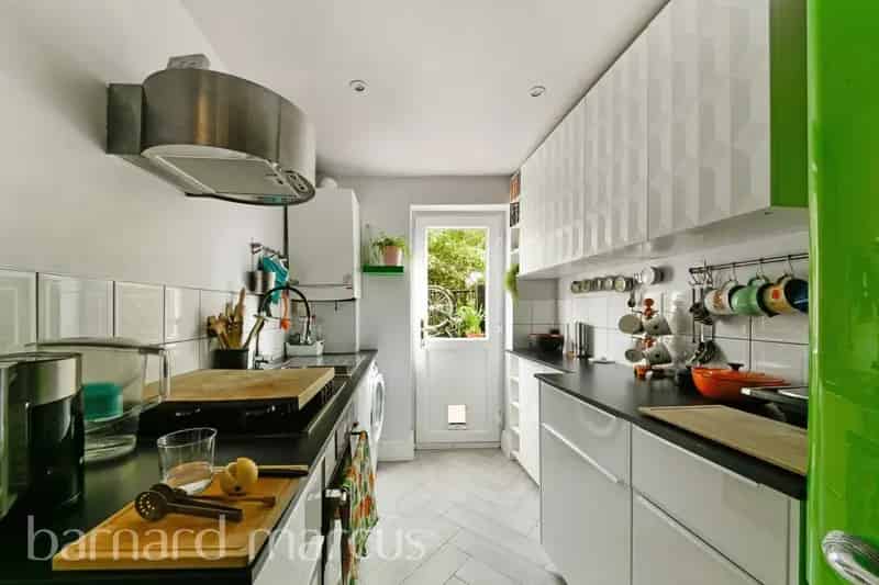 Flat For Rent , London, England