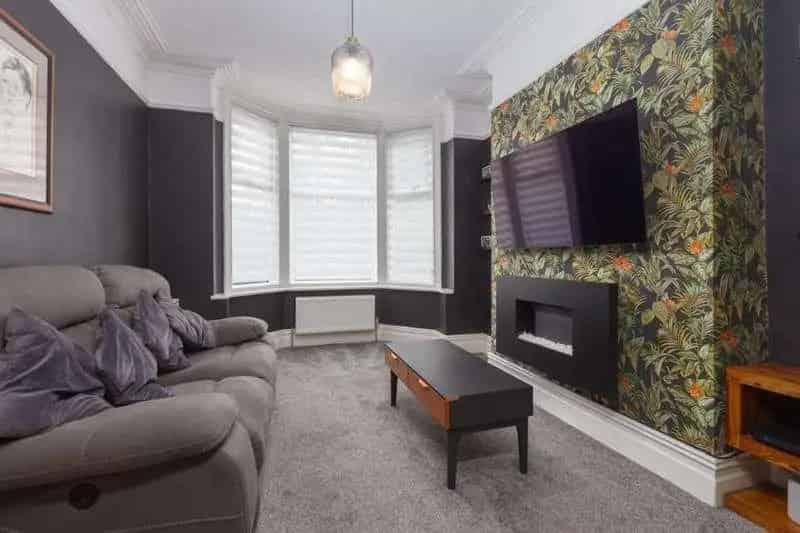 2 Bed Edwardian House for Sale Modernized Open Plan Living Stunning Bathroom