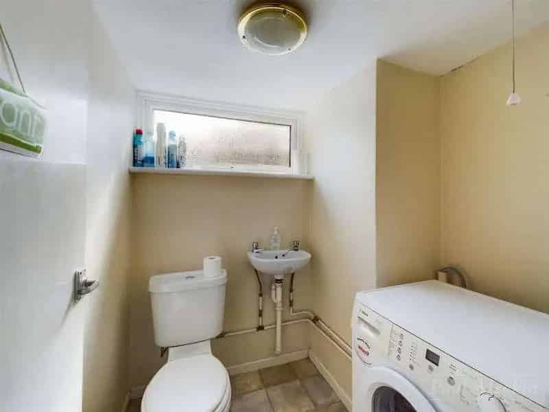 3 Bed House for Sale Family Home Close to Schools