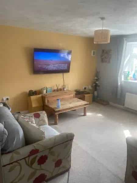 Ground Floor Flat Disabled Access Near Shops and Schools Swap Possible