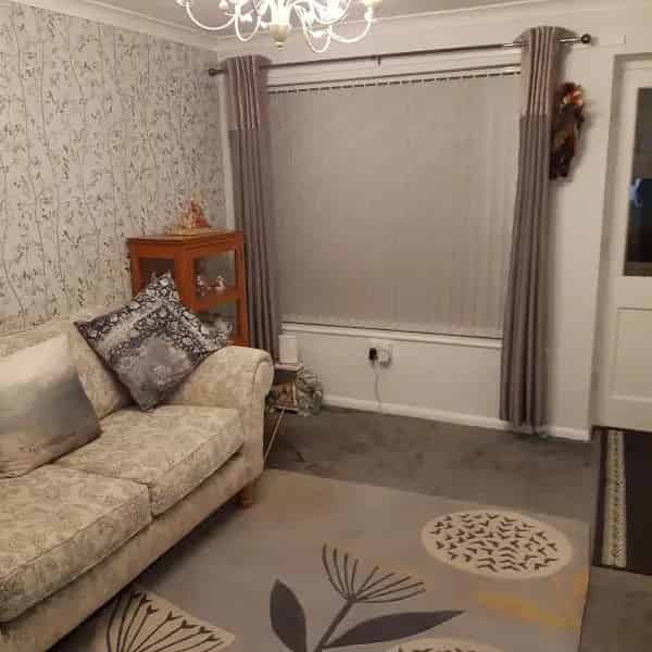 Mid Terrace Bungalow Newly Decorated Good Sized Kitchen Walk in Shower