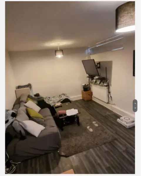 Flat For Rent in London, England