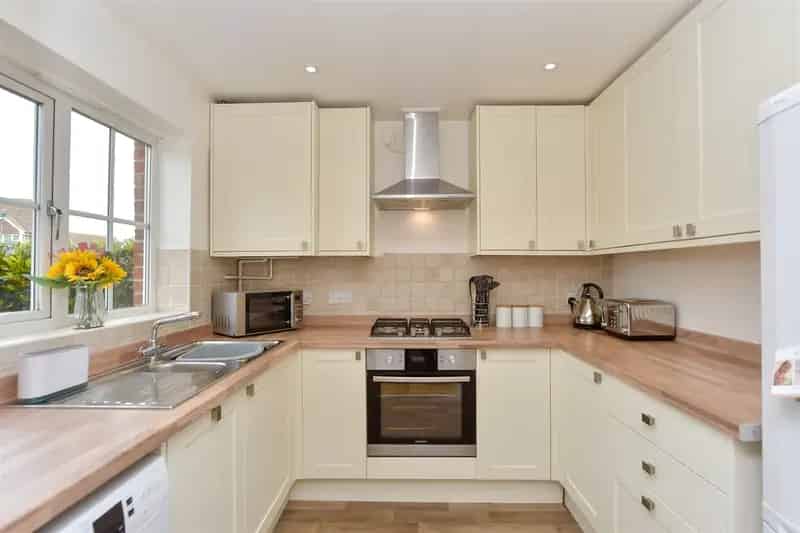 3 Bedroom End Terrace House for Sale in Iwade