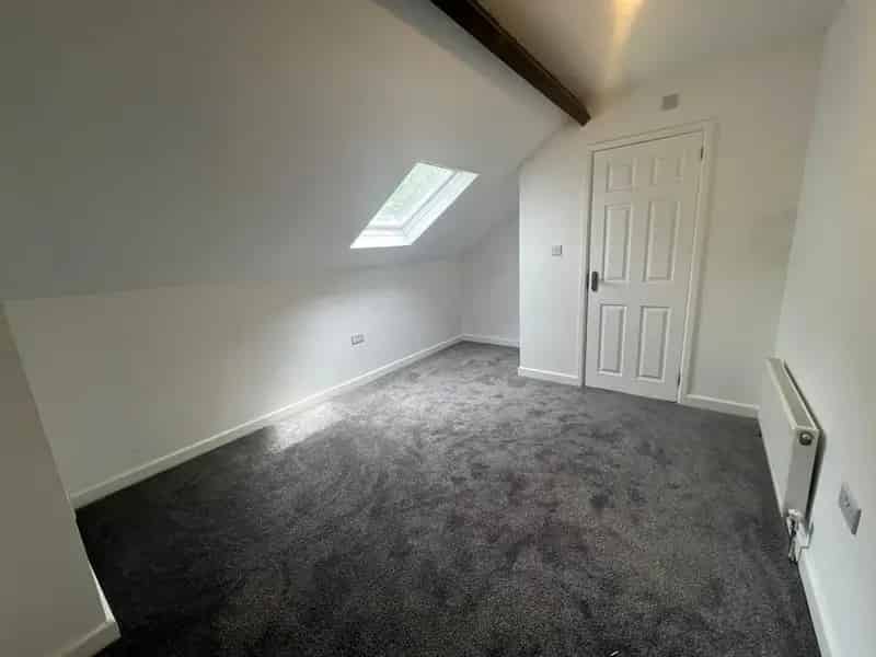 1 bedroom in a house share to rent