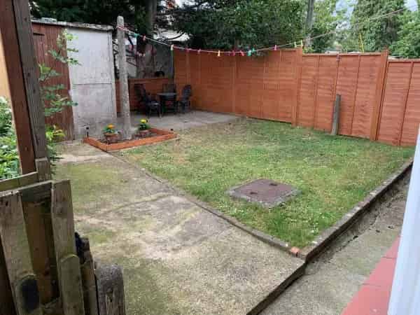 Ground Floor House with Large Bedrooms and Garden