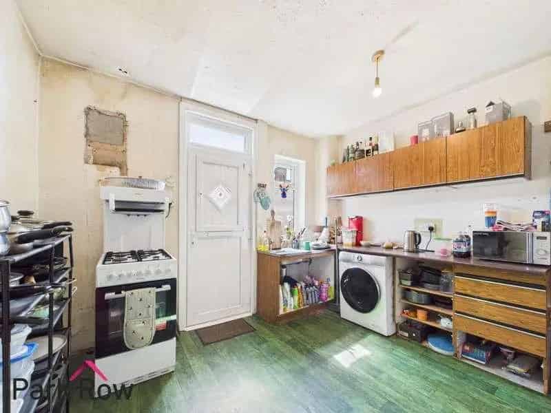 2 Bed Victorian Mid Terrace House For Sale
