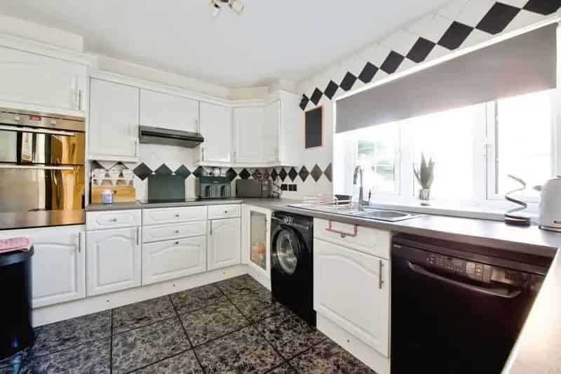 Four Bedroom House for Sale in Mallows Green Harlow