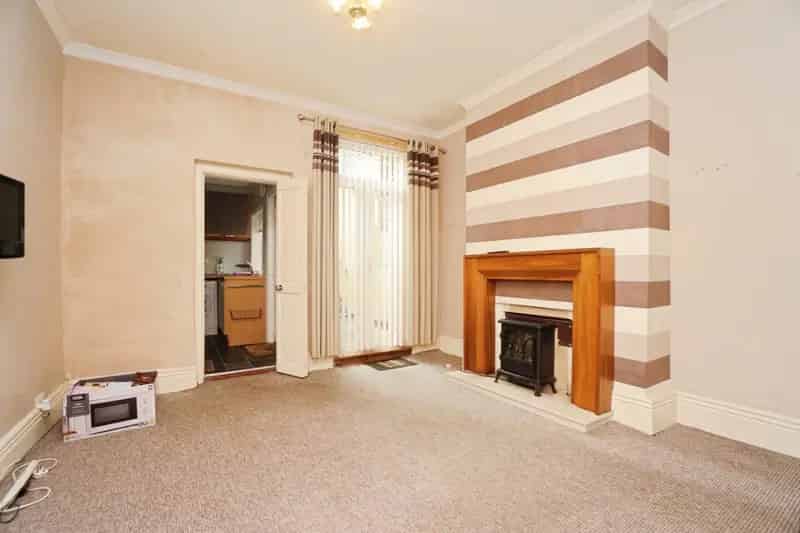 3 Bed Mid Terrace House For Sale