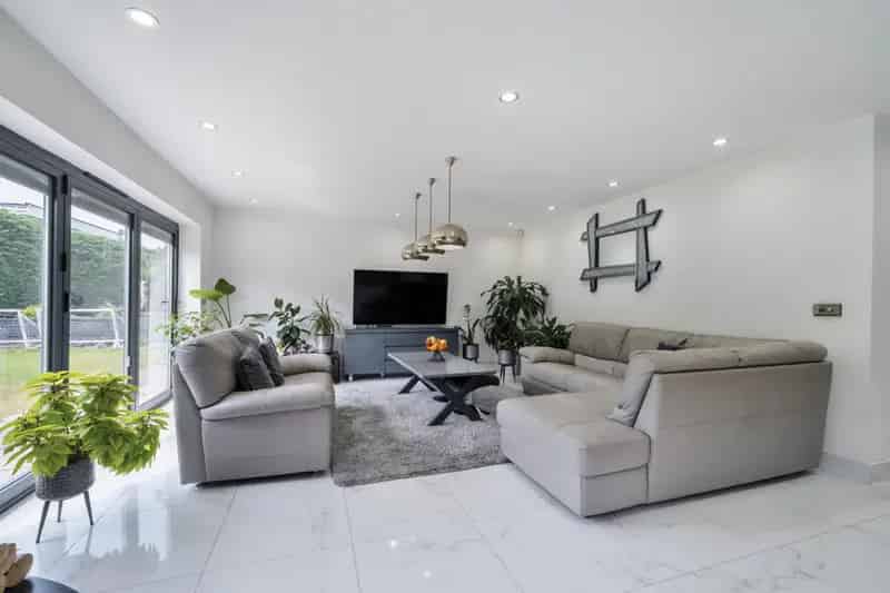 6 Bedroom Detached House for Sale in Henleaze