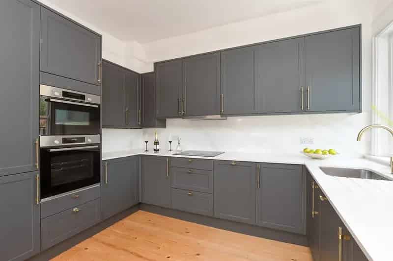 3 Bedroom Luxury Apartment Surrey Hills Gated Development