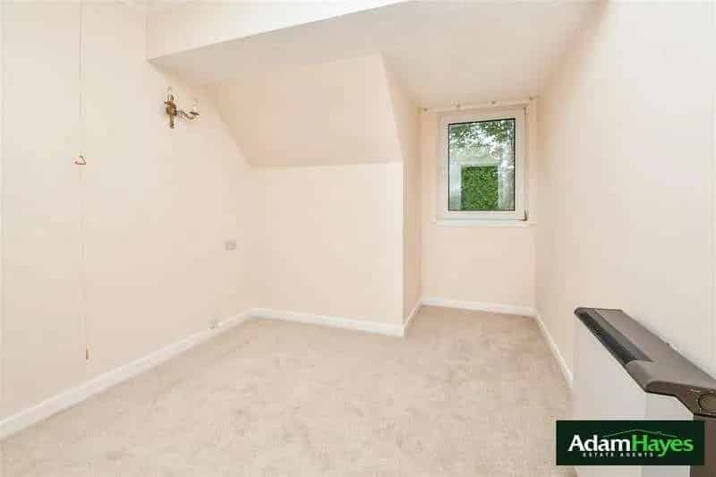 1 bed flat for sale