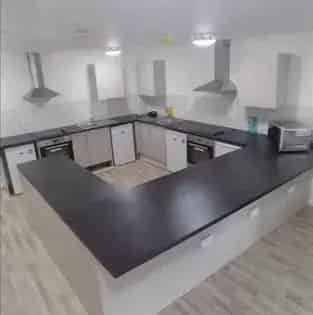 1 room flat of 32 m² in Leeds