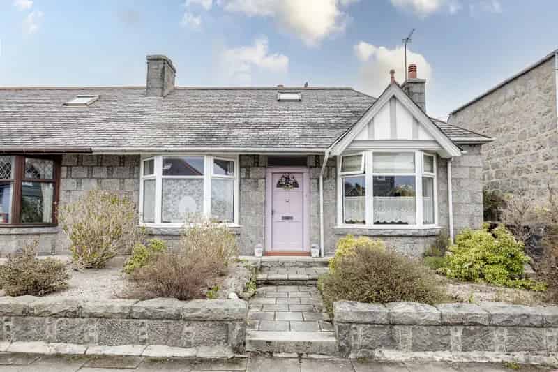 3 Bedroom Semi Detached House Mannofield