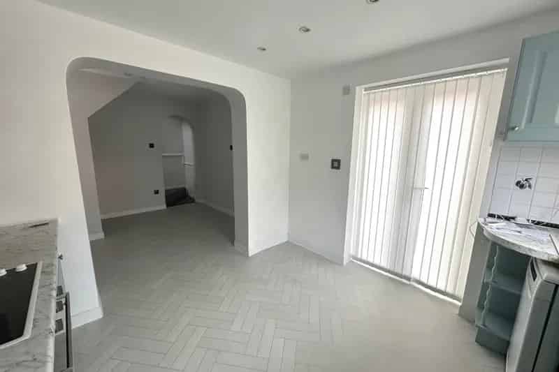 3 Bedroom Semi Detached House Prenton