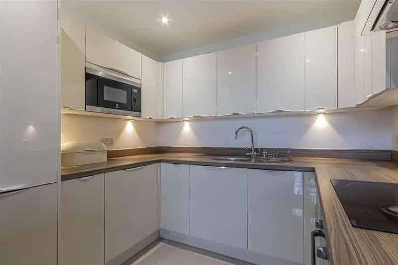 2 Bed Flat for Sale in Cardiff Bay