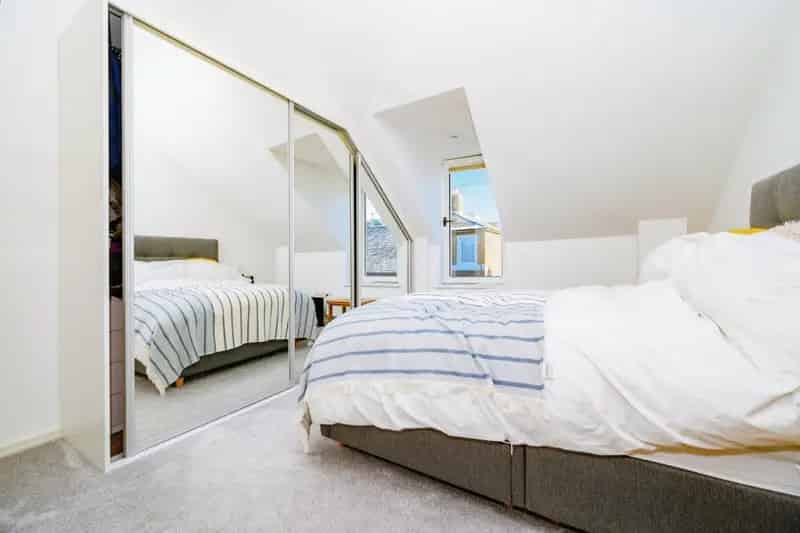 St Albans Cathedral View Apartment Two Bedrooms Modern Kitchen Parking
