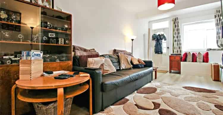 2 bedroom house for sale