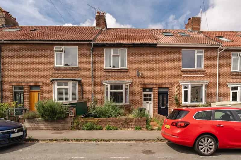 3 Bedroom Terraced House for Sale in Southville
