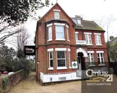 1 Room Studio Flat Southampton Near University
