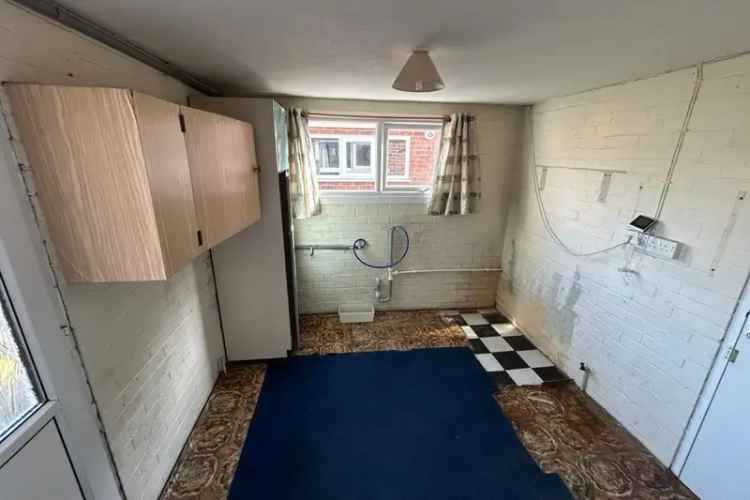 Three Bedroom Detached House Rockland St Mary
