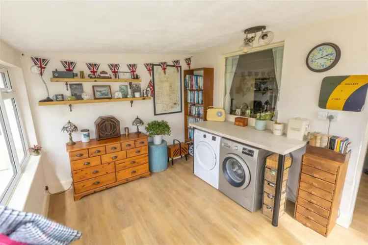 3 Bed Semi-Detached House for Sale